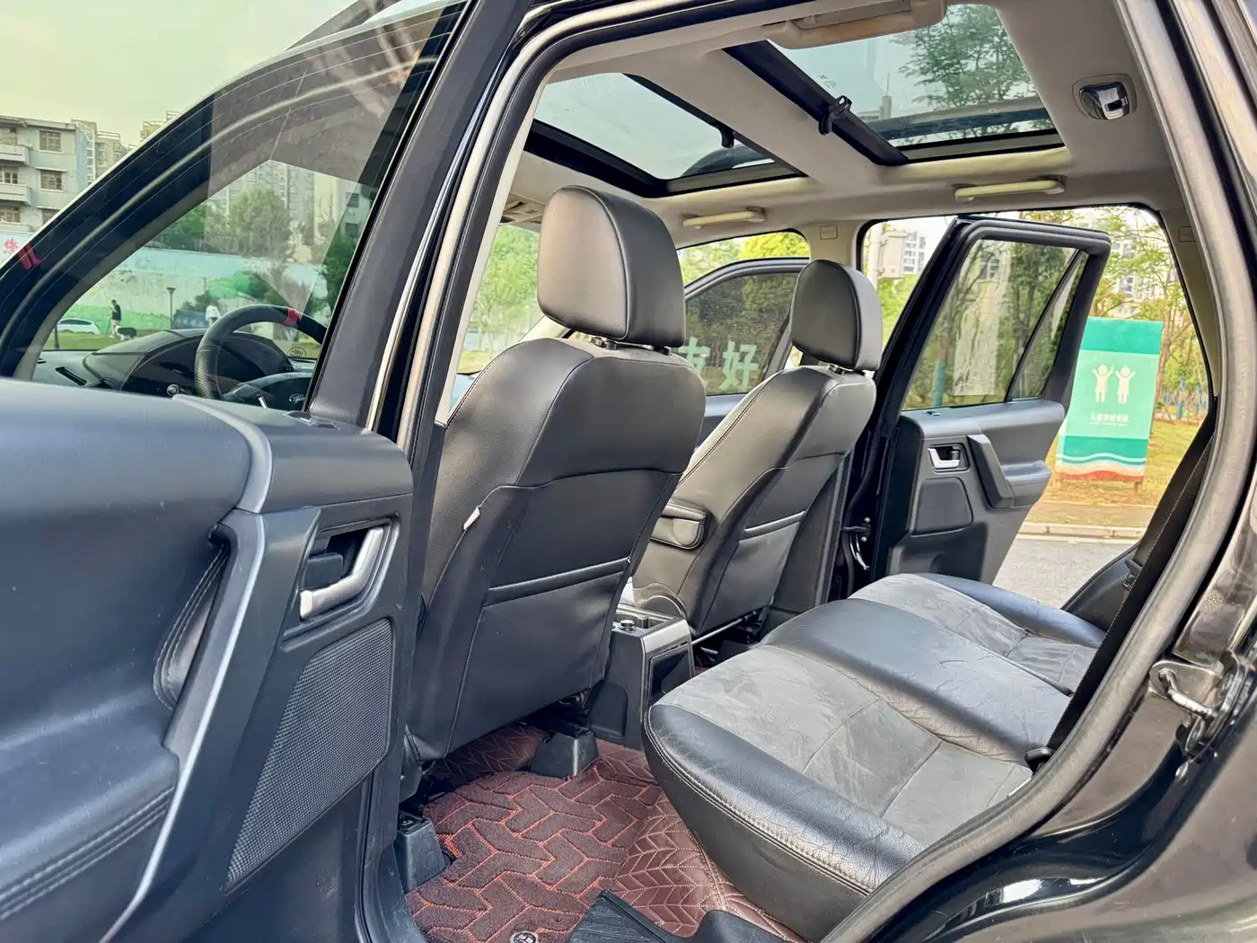 Land Rover Freelander 2 2012 2.2T SD4 SE Diesel фото 5