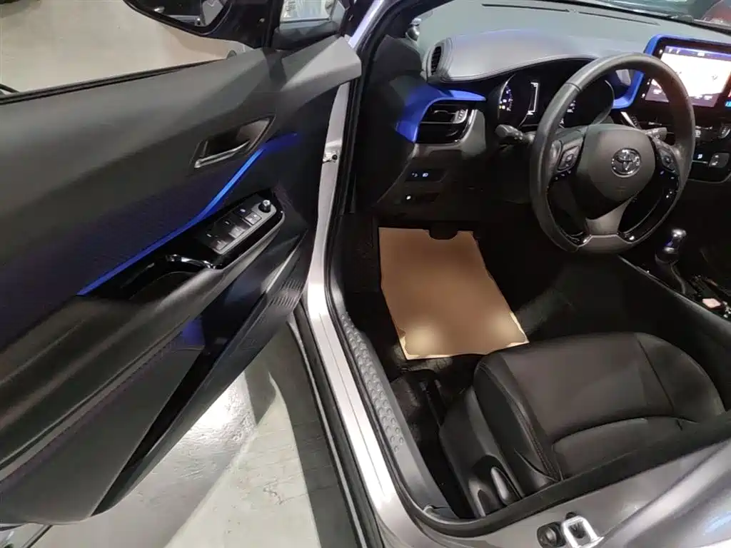 Toyota IZOA 2018 2.0L Speed Edition China VI фото 16
