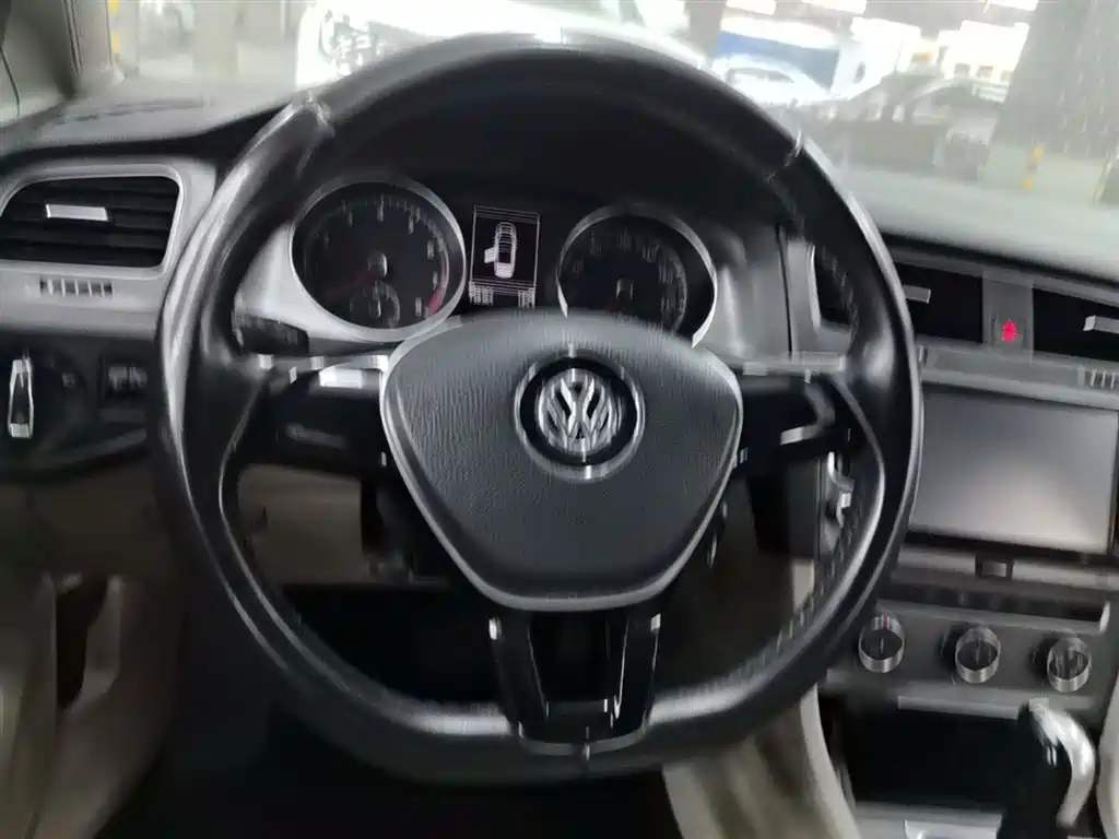Volkswagen Golf 2014 1.4TSI Automatic Comfort фото 17