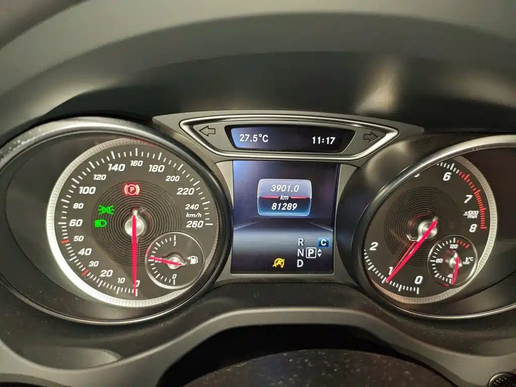 Mercedes-Benz CLA (Import) 2018 2017 CLA 220 4MATIC