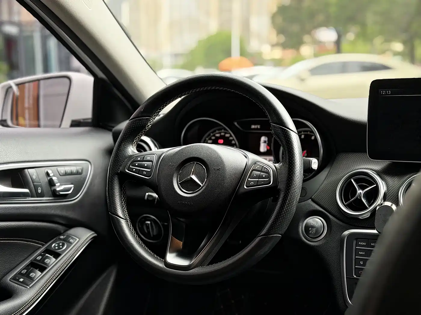 Mercedes-Benz GLA 2017 GLA 200 Dynamic фото 8