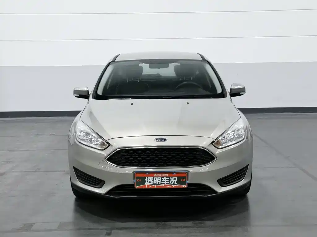 Фото 3 - Ford Focus