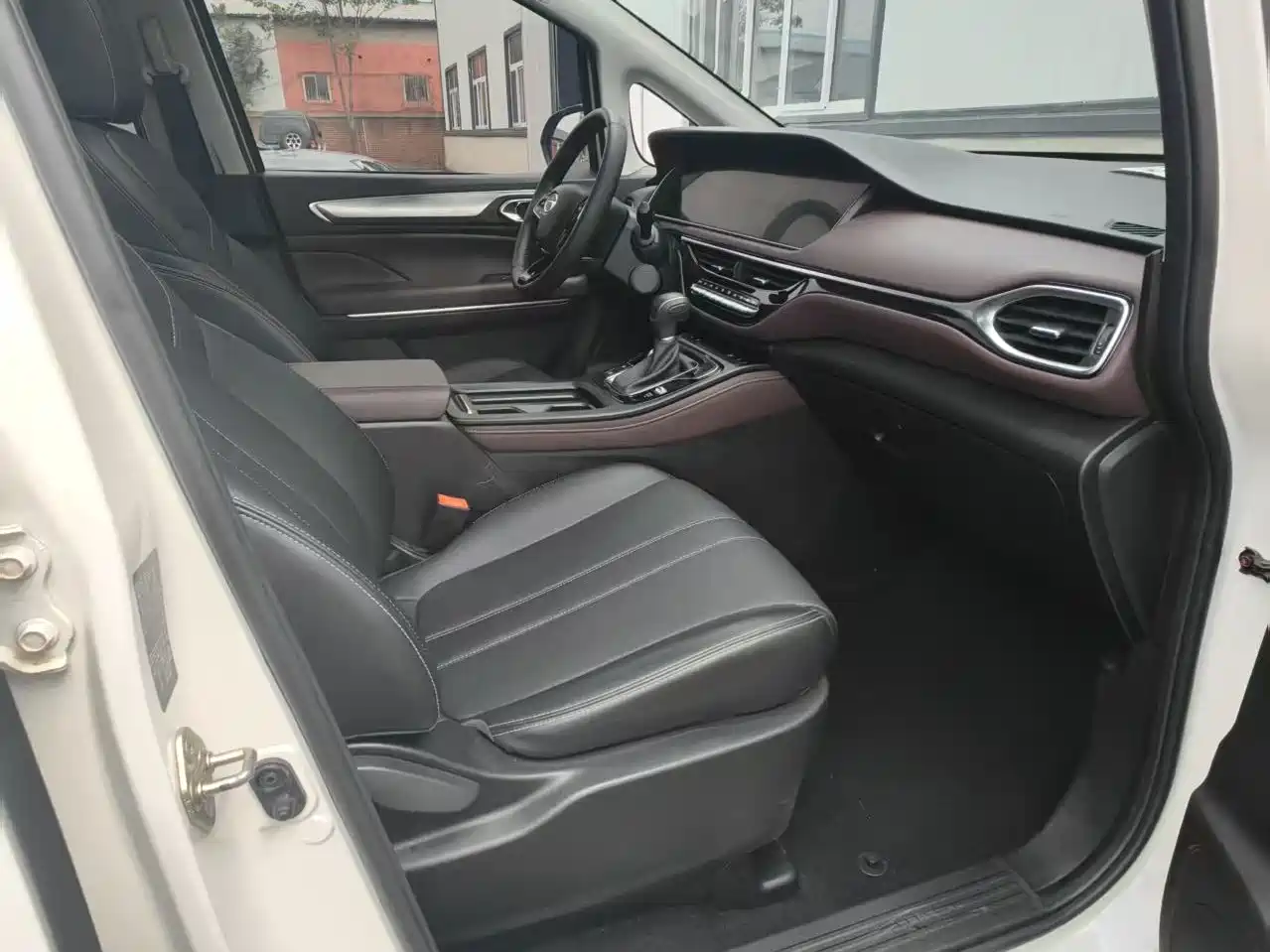 GAC Trumpchi Trumpchi M6 2021 PRO 270T Automatic Luxury Edition фото 13
