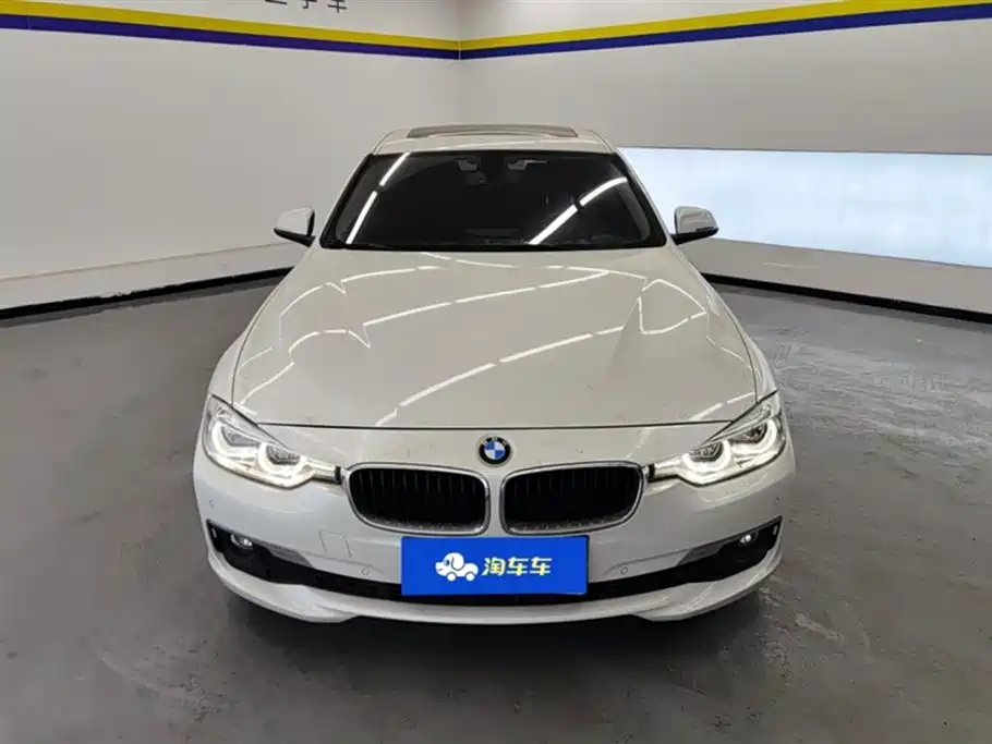 BMW 3 Series 2017 318Li Fashion фото 2