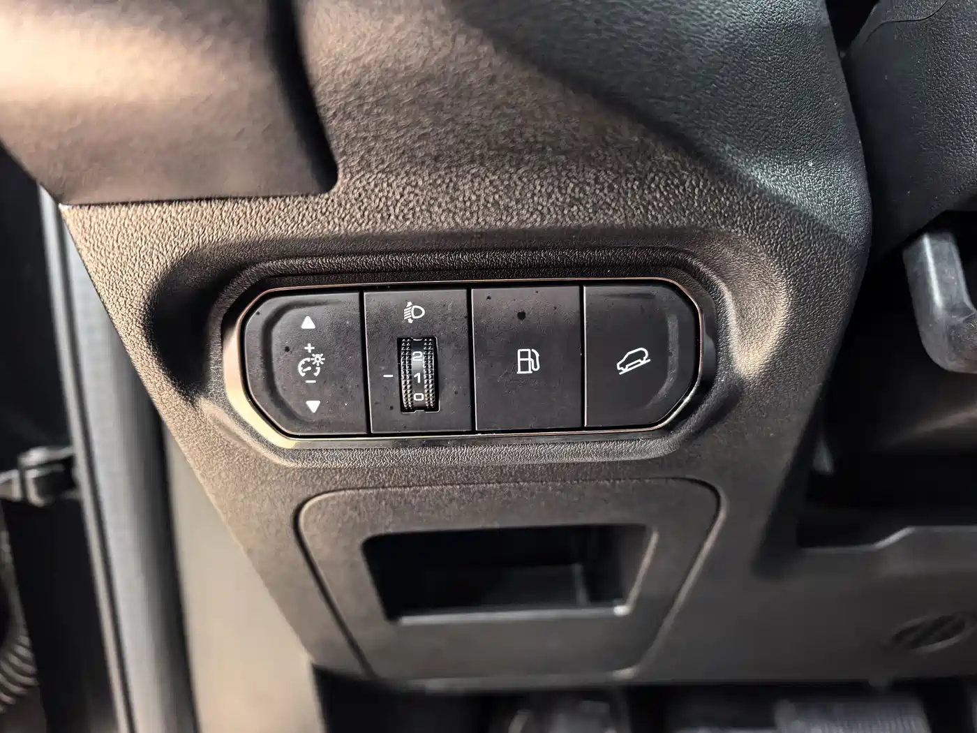 Haval Second-Generation Big Dog New Energy 2024 2024 Hi4 102km Trend Electric Plus