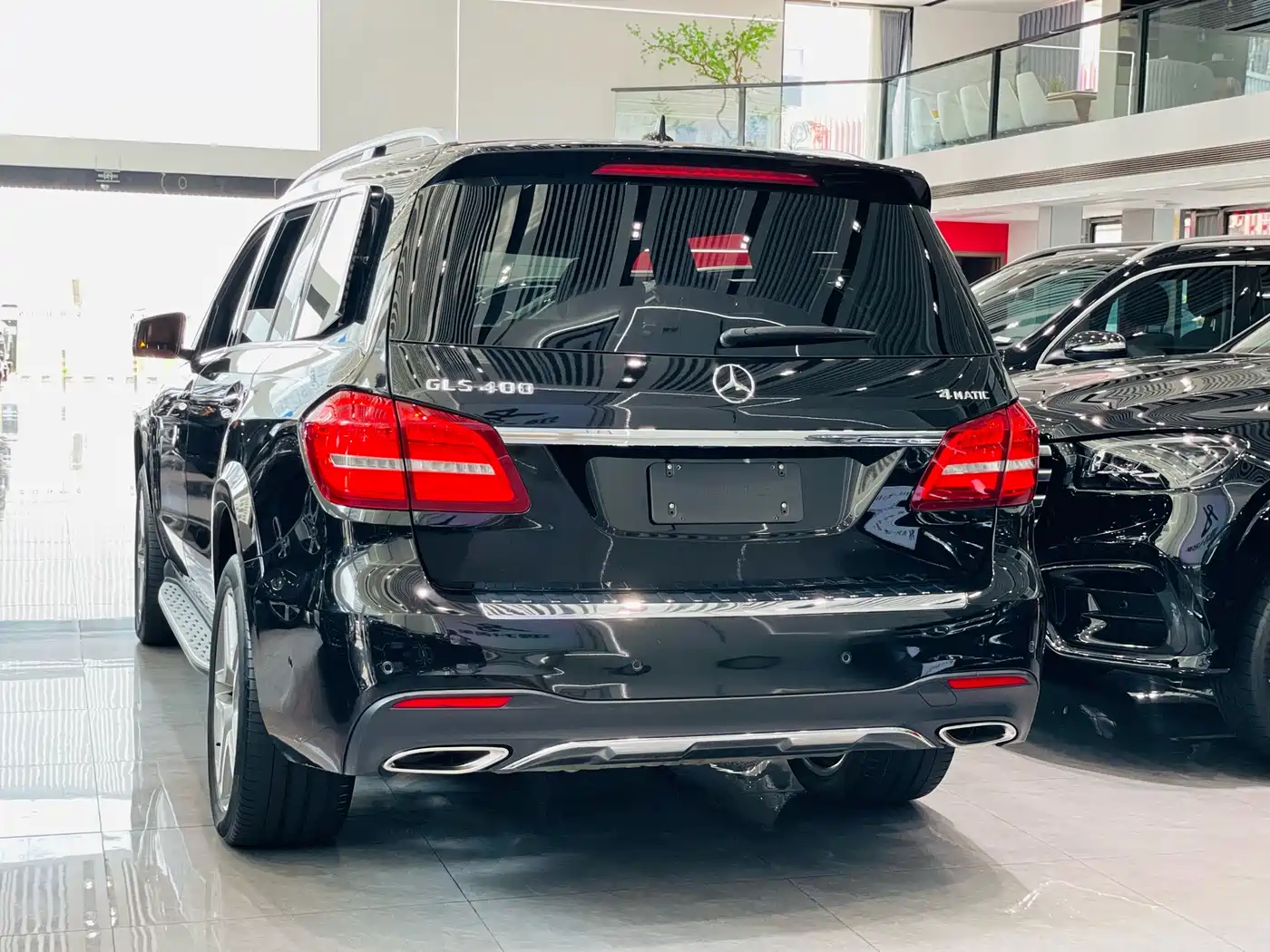 Mercedes-Benz GLS 2016 GLS 400 4MATIC Luxury фото 27