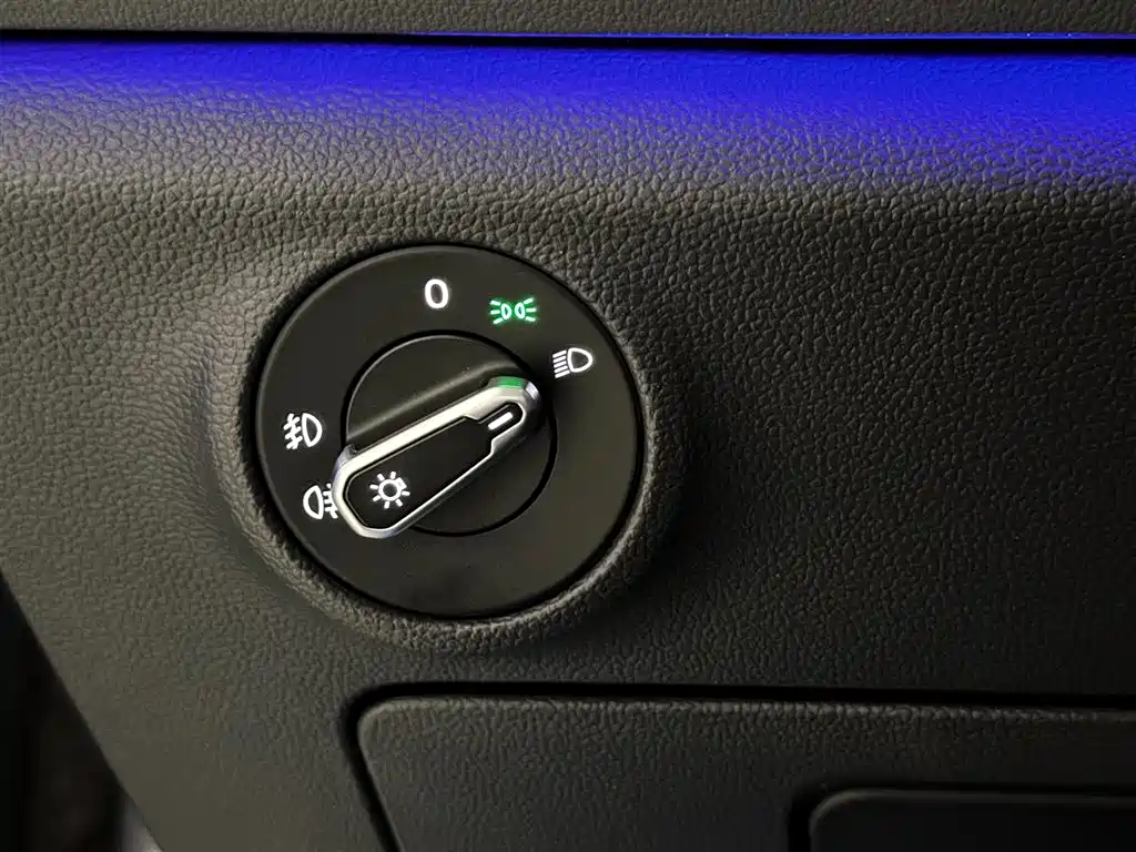 Volkswagen Sagitar 2021 280TSI DSG Comfort Smart Connect Edition фото 11