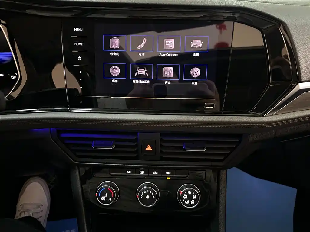 Volkswagen Sagitar 2021 280TSI DSG Comfort Smart Connect Edition фото 10