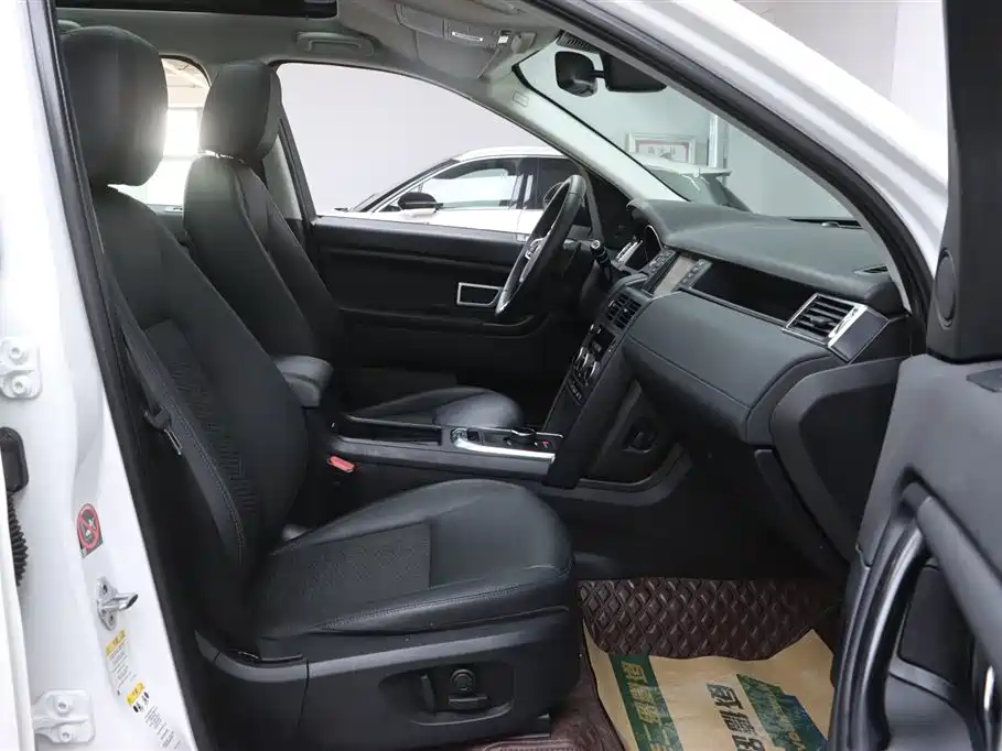 Land Rover Discovery Sport 2019 240PS PURE Edition China VI фото 18