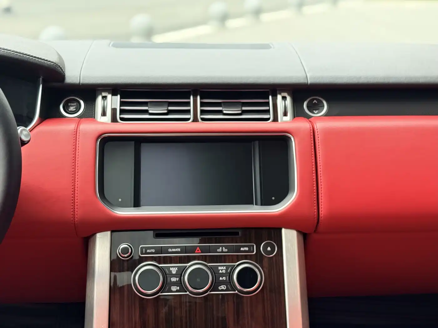 Land Rover Range Rover 2014 3.0 SC V6 Vogue SE фото 17