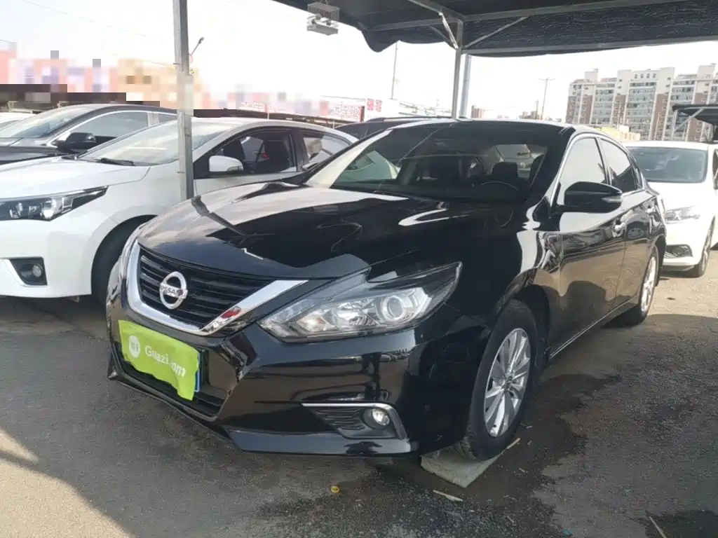 Фото 2 - Nissan Teana