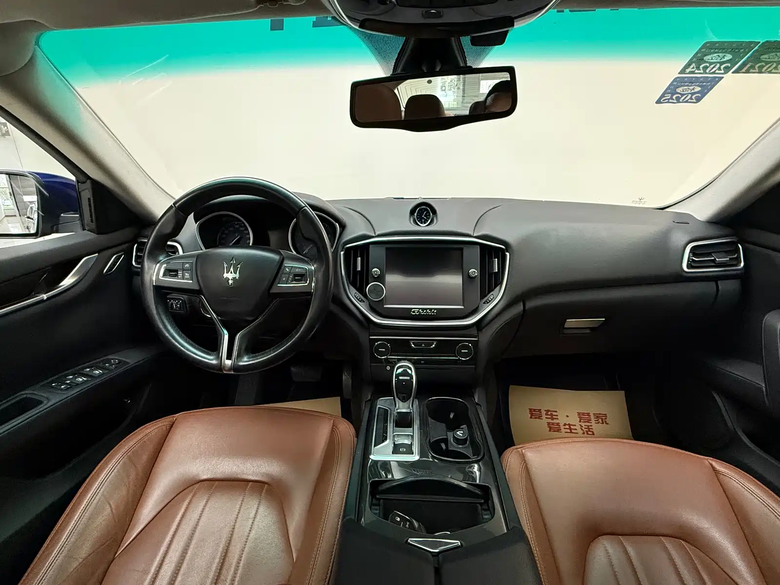 Photo 32 - Maserati Ghibli