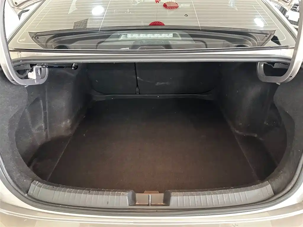 Volkswagen Sagitar 2021 280TSI DSG Comfort Smart Connect Edition фото 32