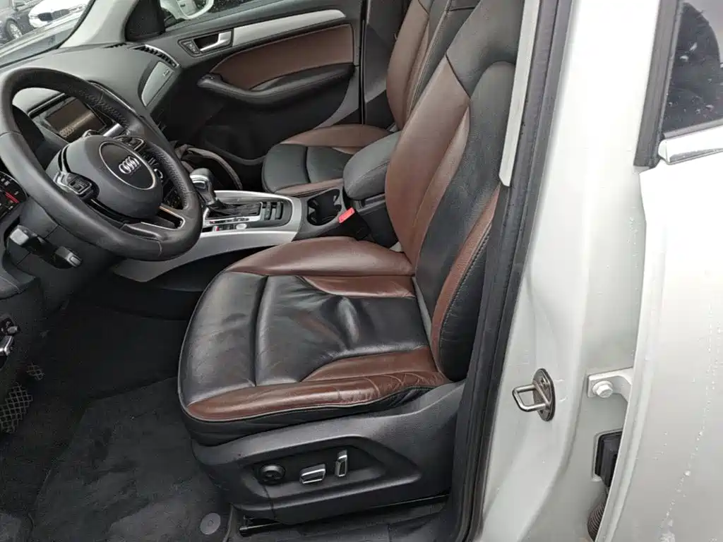 Audi Q5 2018 2017 Plus 40 TFSI Technology