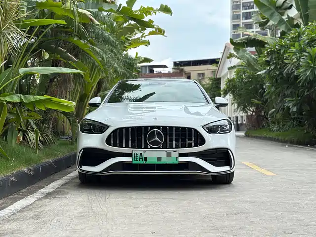 Mercedes-Benz C-Class New Energy 2023 C 350 eL — фото 2
