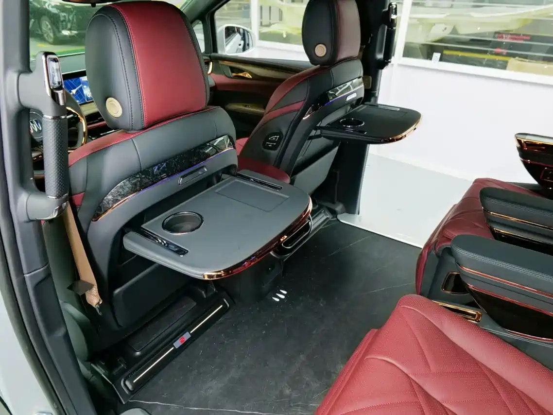 Buick GL8 2026 Luzun Smart Edition фото 7