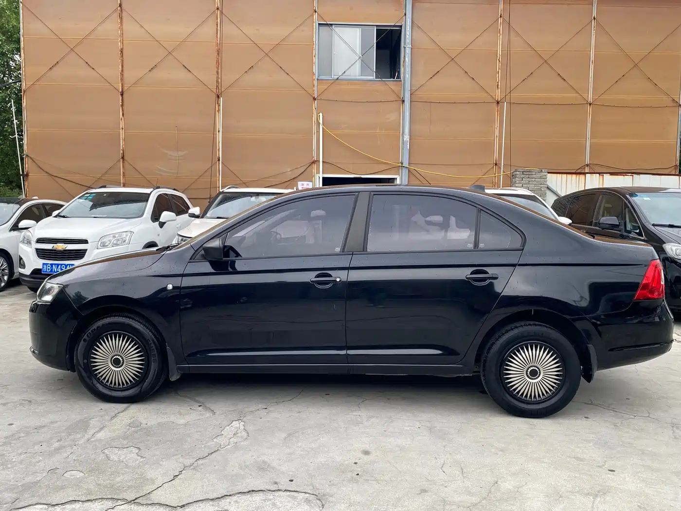 Škoda Rapid 2013 1.6L Manual Joy Selection фото 9