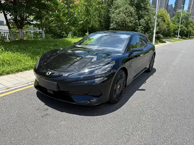 Denza Denza Z9GT 2024 1100 AWD Ultra Edition