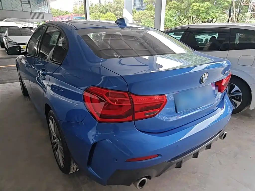 BMW 1 Series 2019 120i Leading M Sport Package фото 5