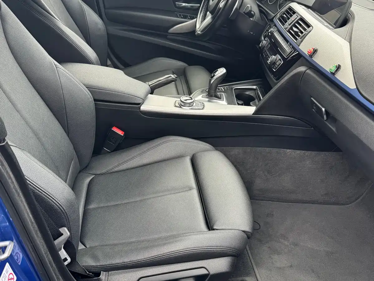 BMW 3 Series GT 2016 320i Fashion Style фото 11