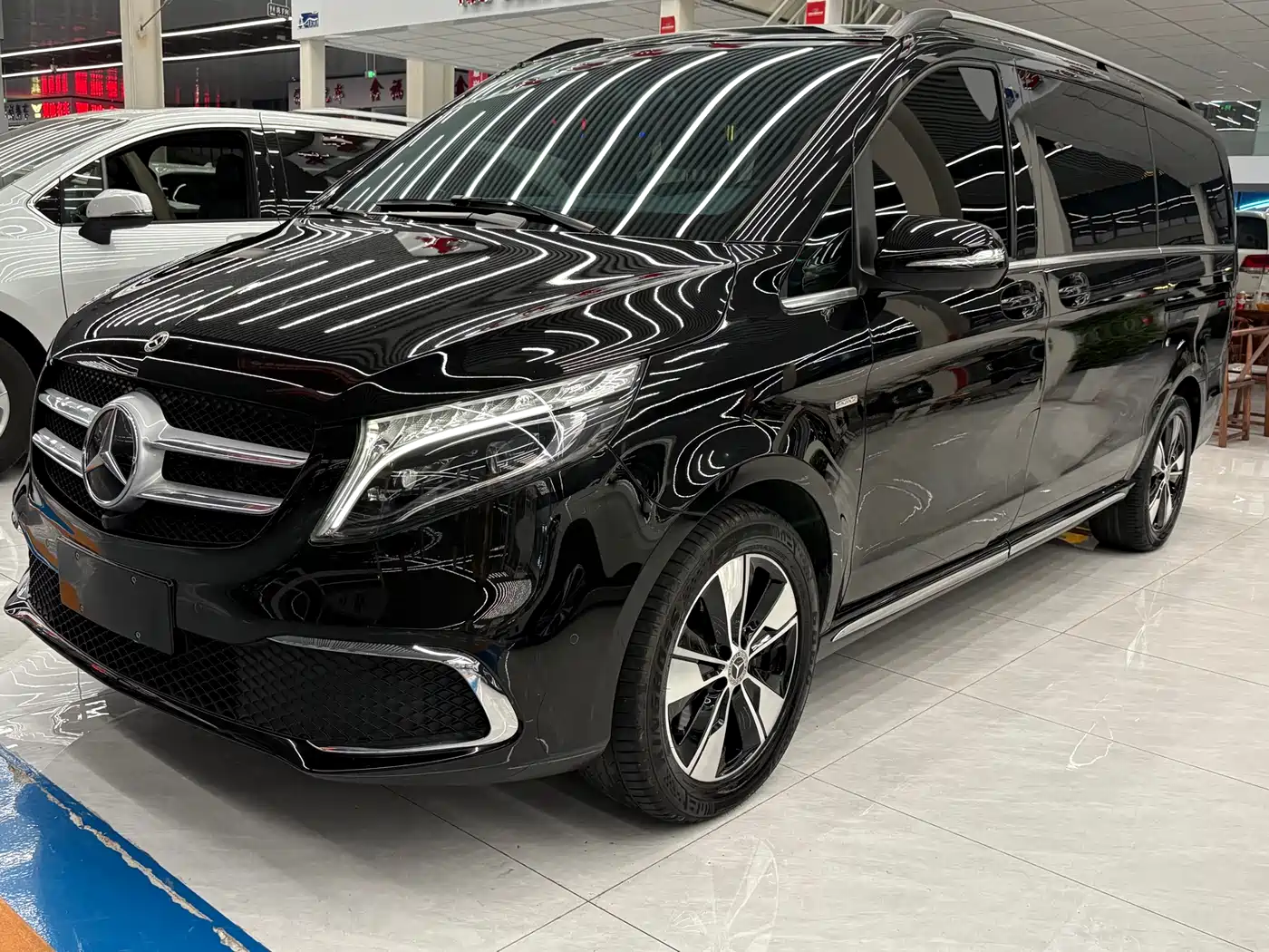 Mercedes-Benz V-Class 2021 V 260 Premium Edition