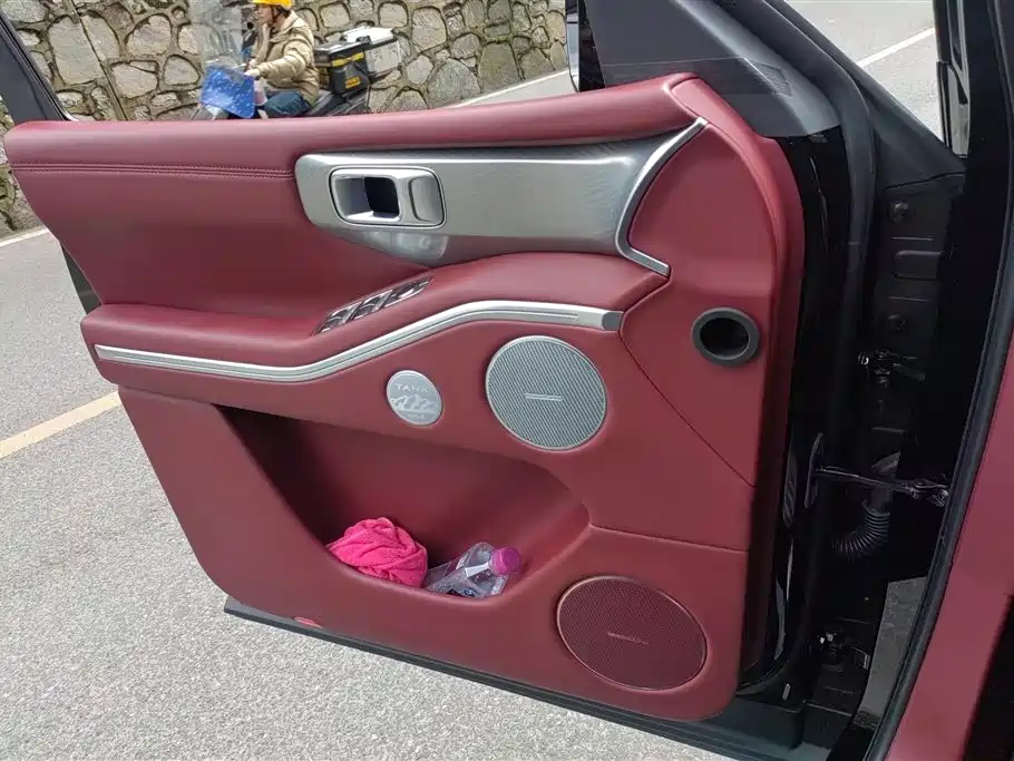 TANK TANK 700 NEW ENERGY