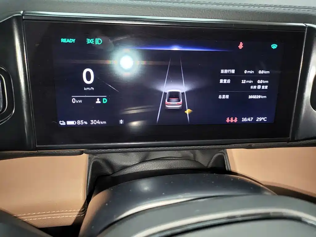 NIO ES8 2019 2018 355KM Base Model 7-Seater Version