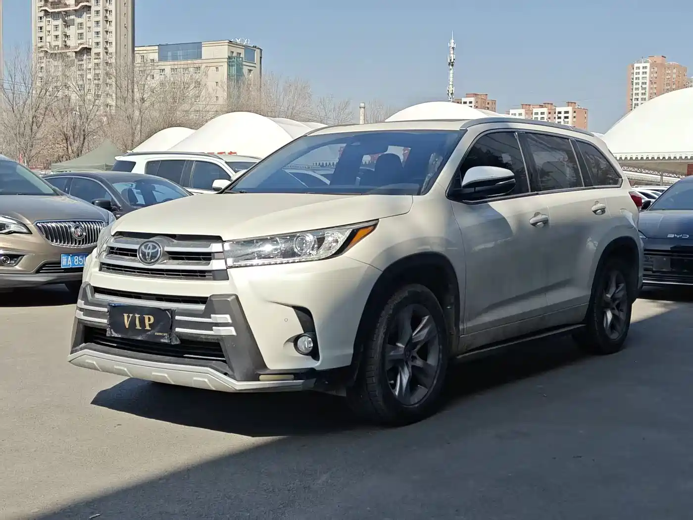 TOYOTA HIGHLANDER