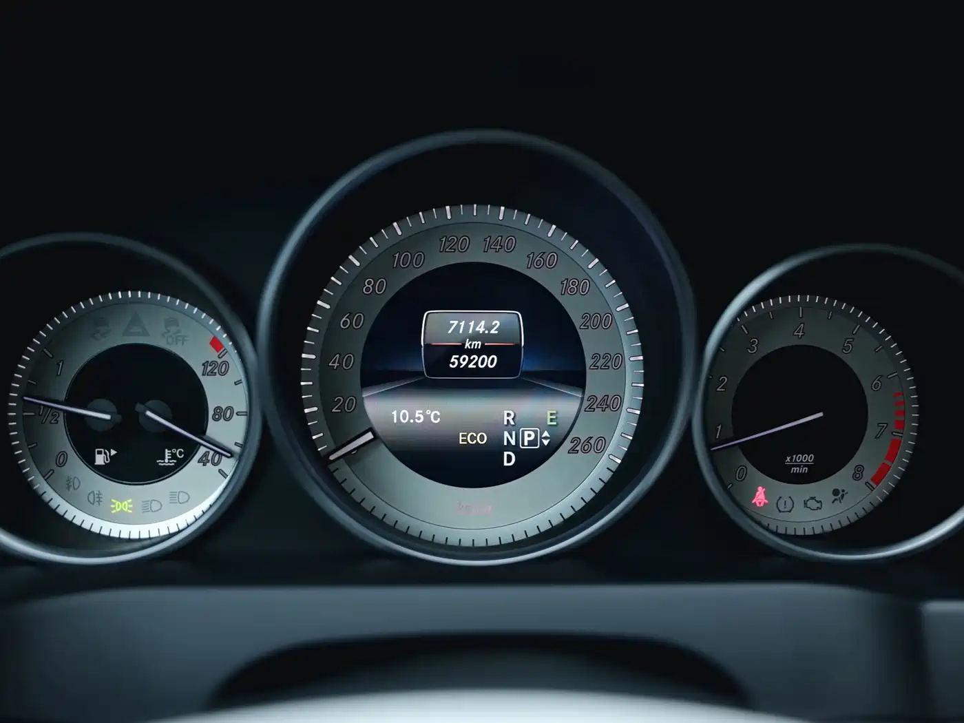Mercedes-Benz E-Class (Import) 2014 E 200 Coupe фото 14