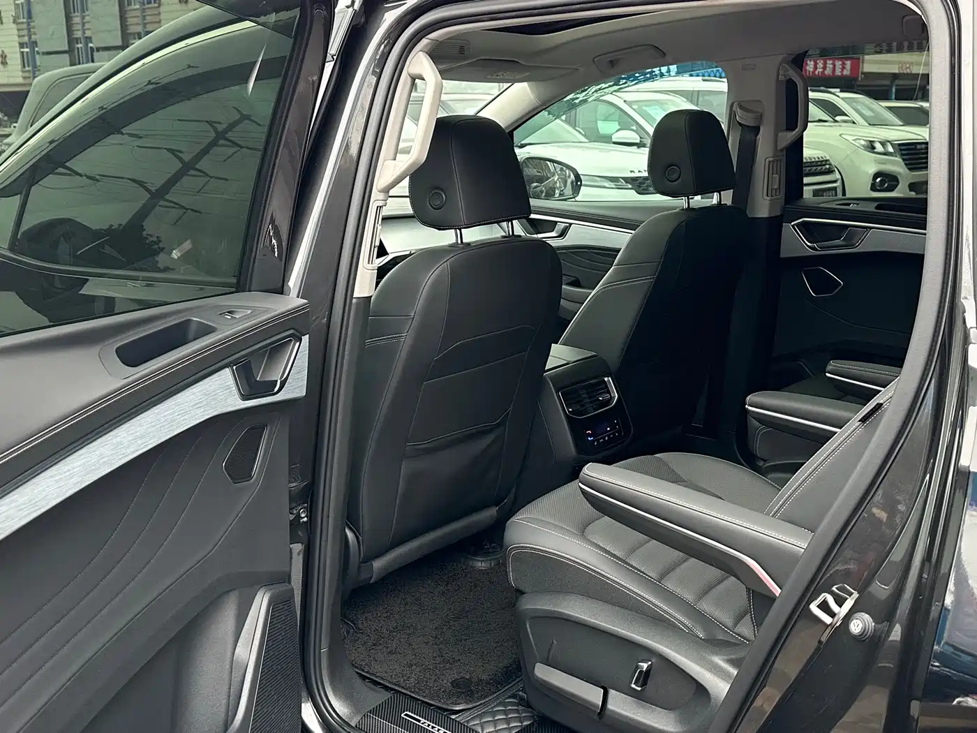 Volkswagen Talagon 2024 380TSI 4WD Premium Comfort Pro Edition 6-Seater фото 12