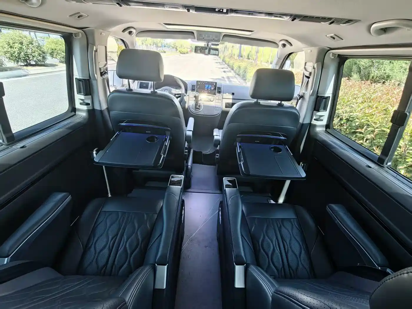 Volkswagen Multivan 2015 2012 2.0TSI 2WD Luxury Edition