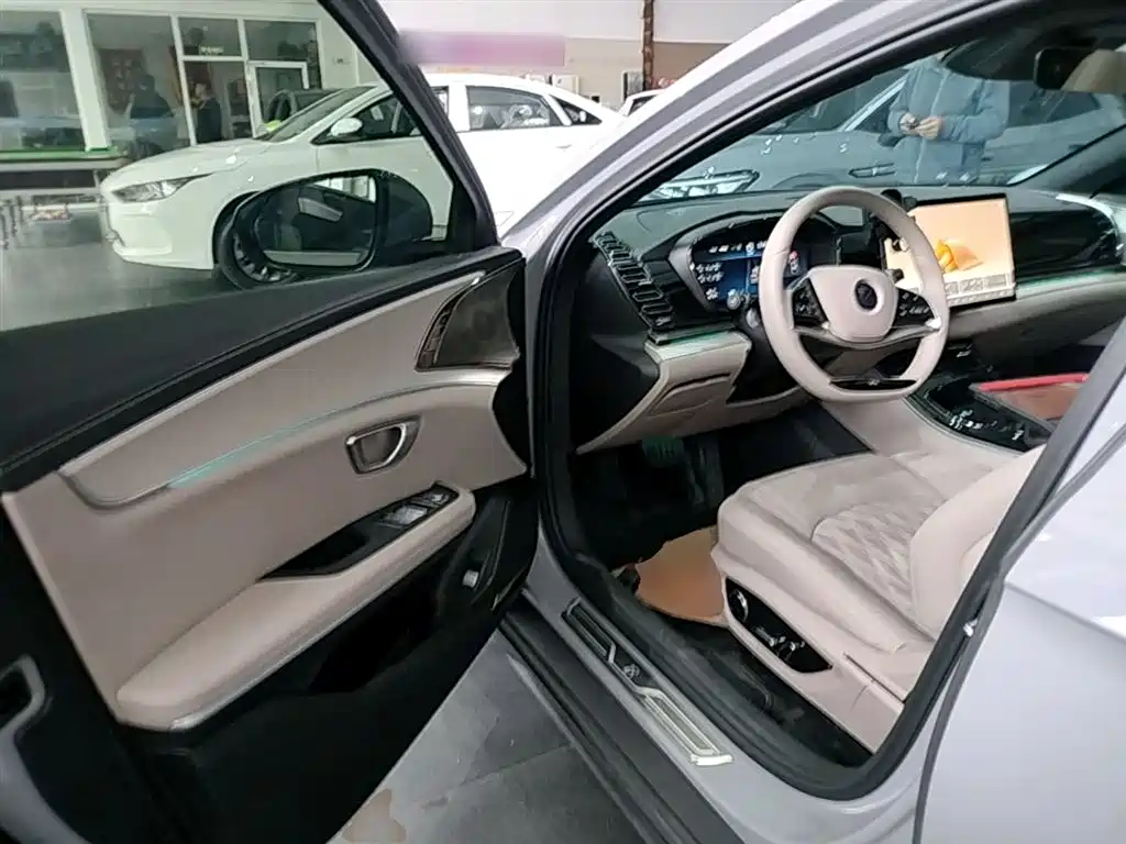 BYD Han 2025 DM-i Smart Drive Edition 125KM Elite фото 16
