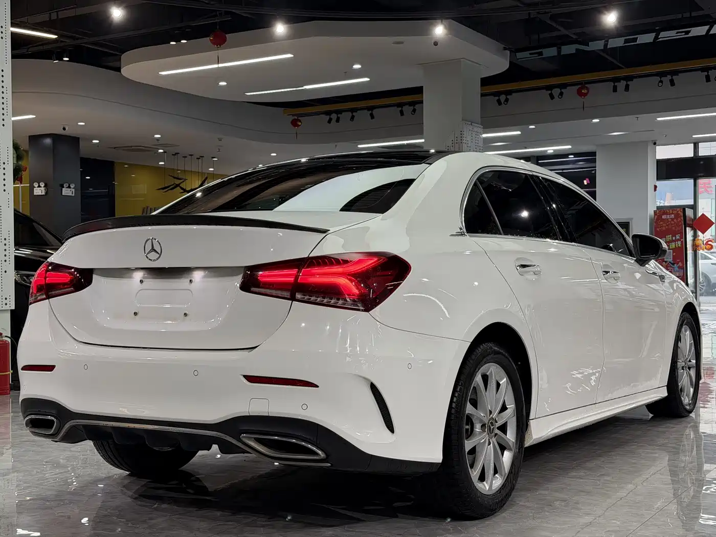 Mercedes-Benz A-Class 2020 A 200 L Sport Sedan фото 16