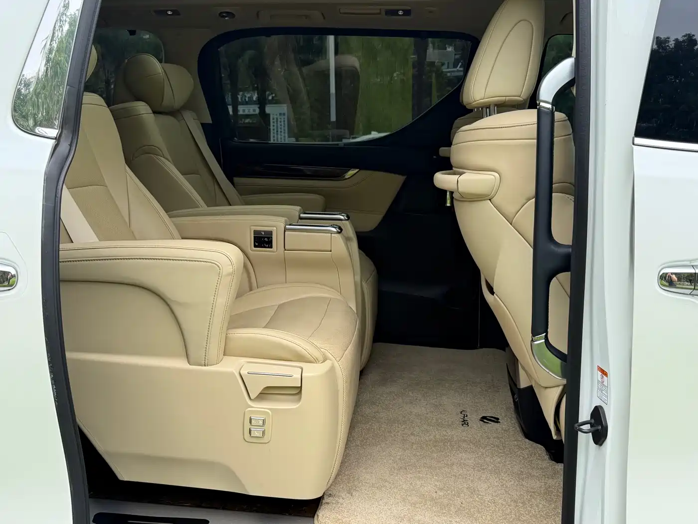 Toyota Alphard 2018 Facelift 3.5L Luxury Edition фото 11