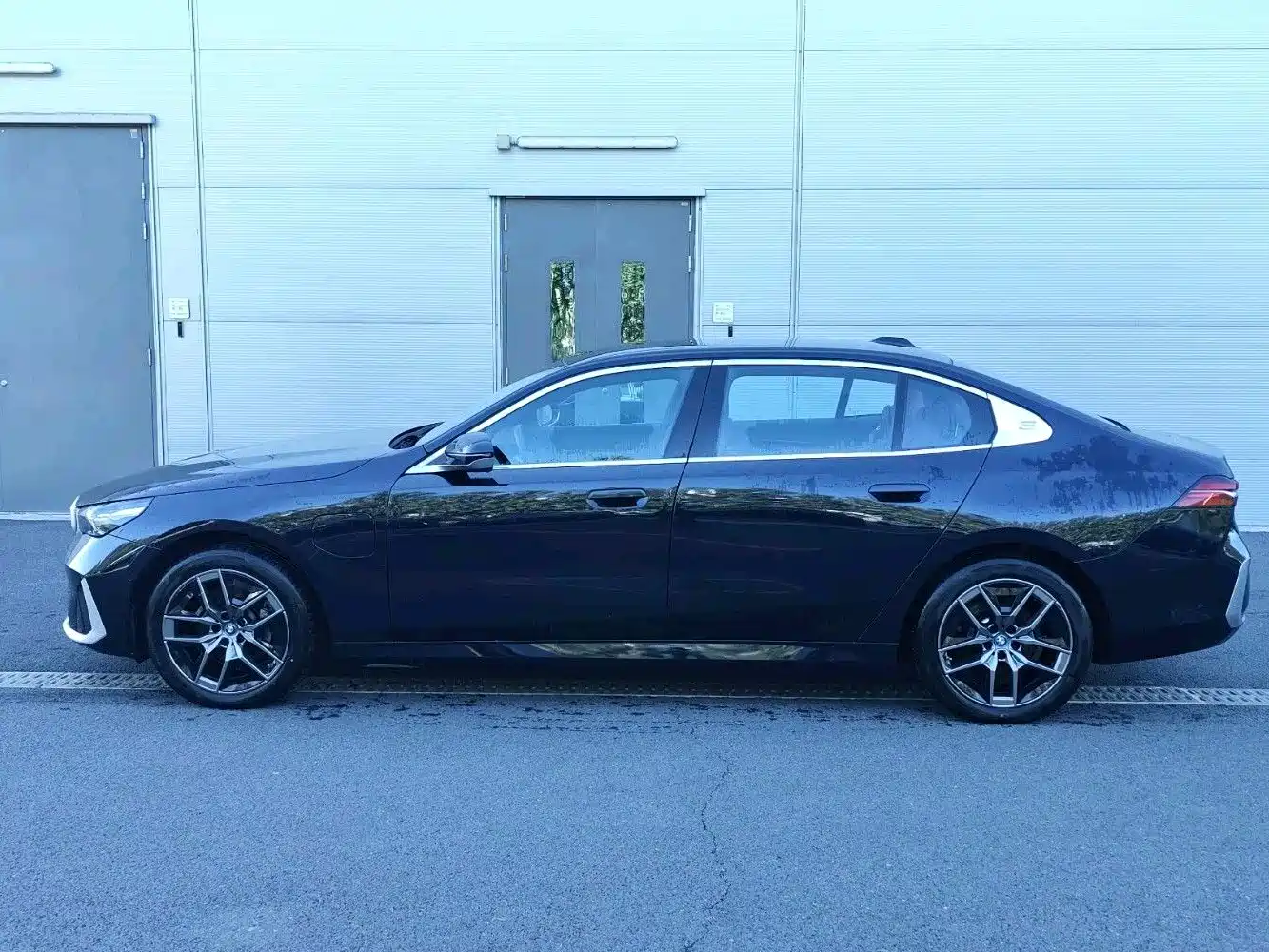 BMW i5 2026 2024 eDrive 35L Luxury Package