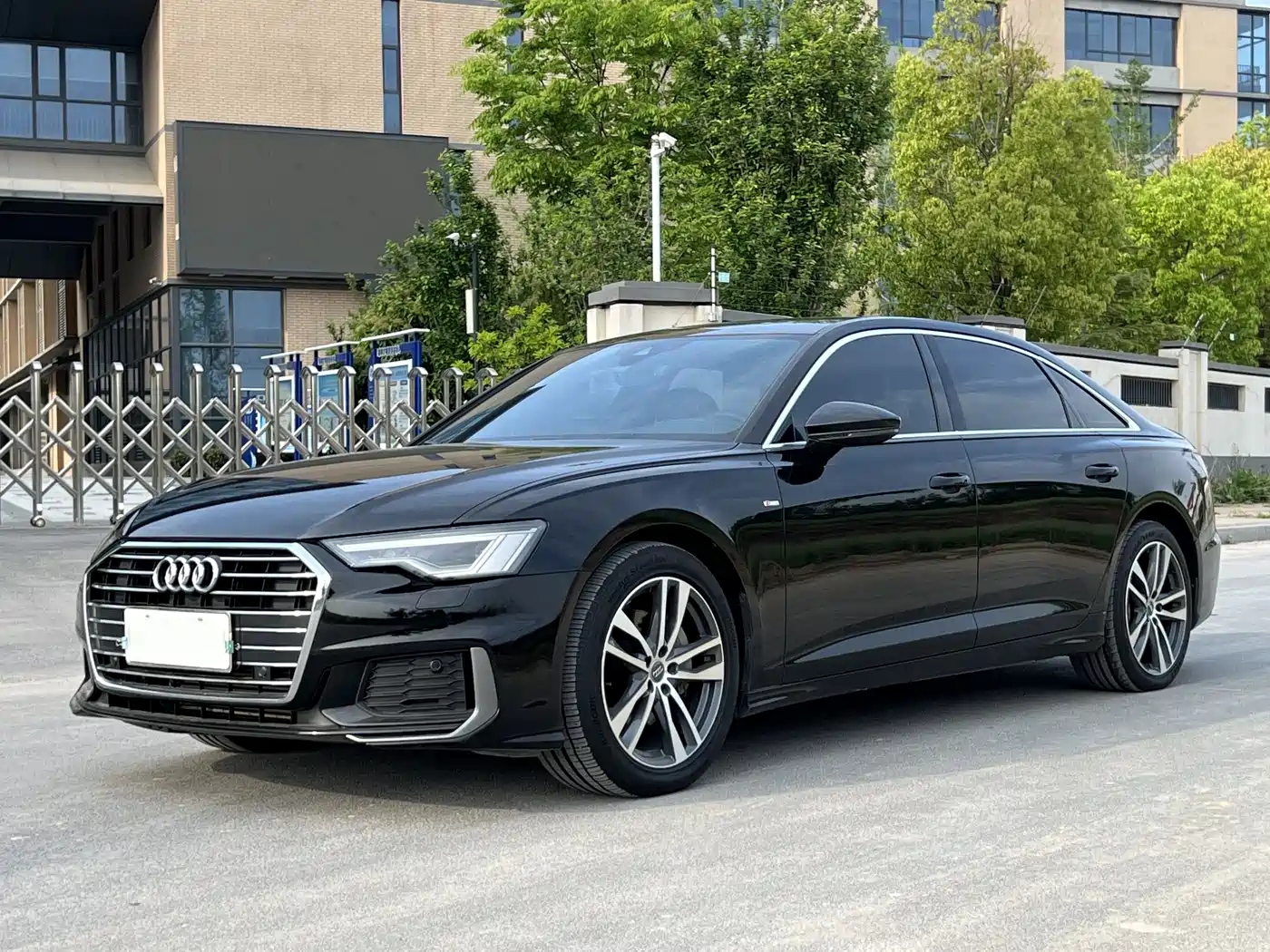 Audi A6L 2021 40 TFSI Luxury Sport