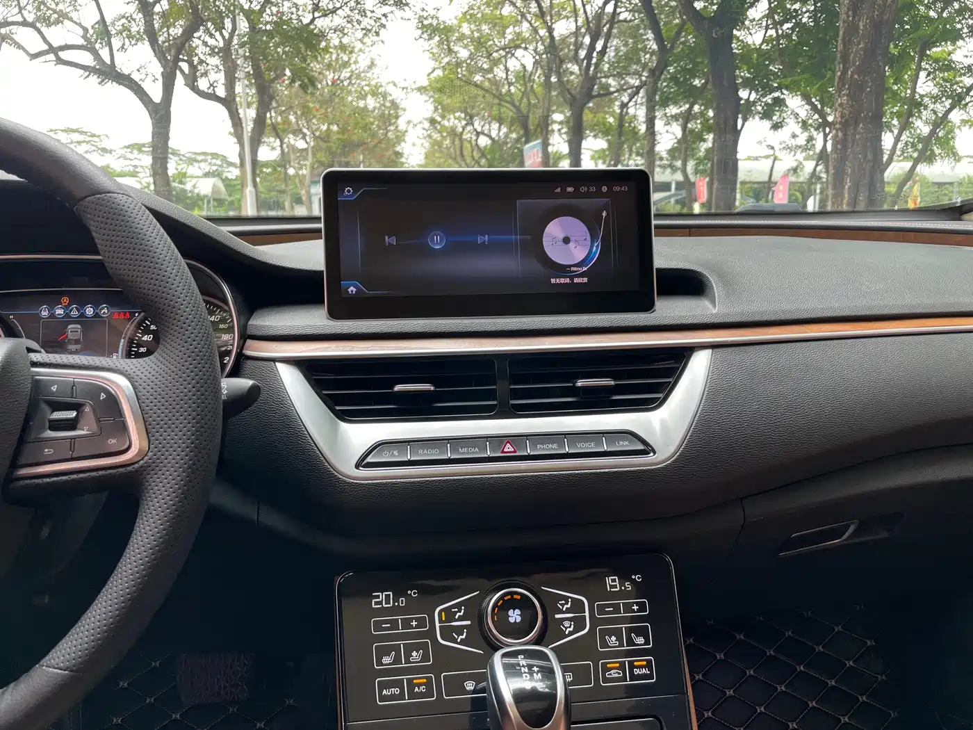 Hongqi H5 2018 Model 30TD Smart Connect Royal 60th Anniversary Edition фото 18