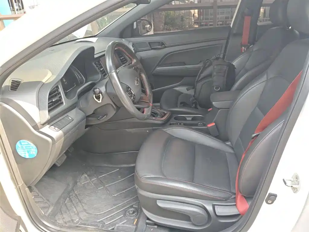 Hyundai Elantra 2020 1.4T DCT Dynamic·Vitality фото 15