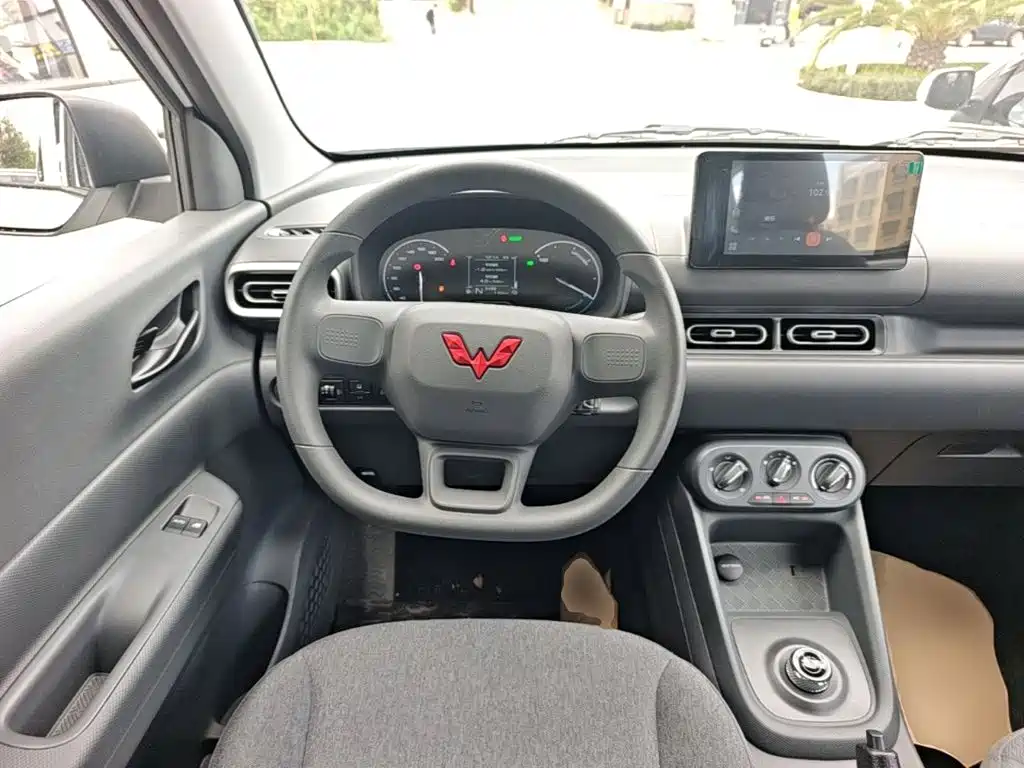 Wuling Motors Wuling Hongguang New Energy 2026 2025 Model Range Extender Hybrid 50KM Standard