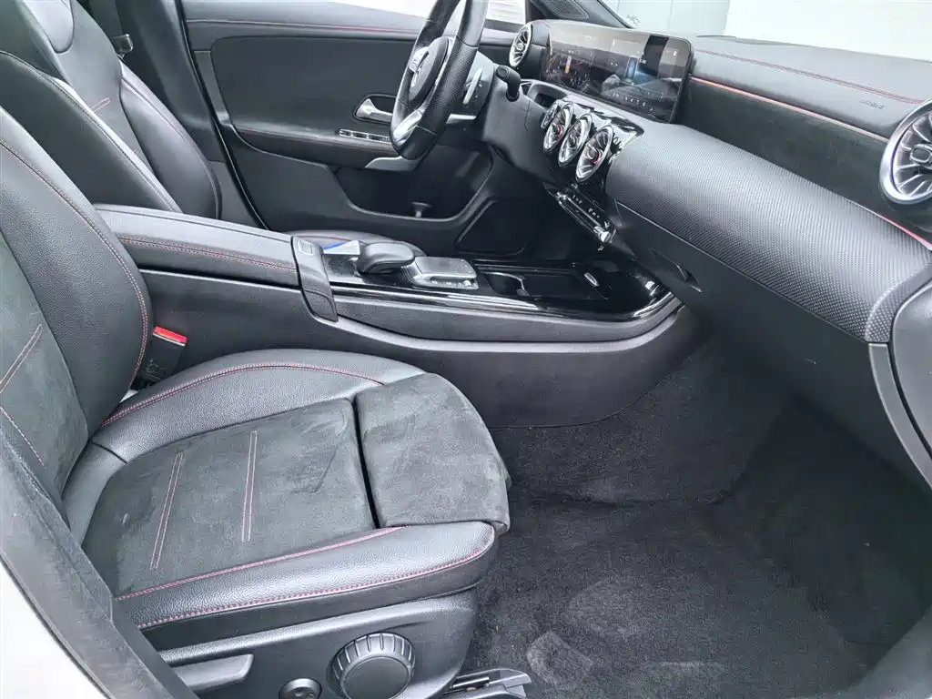 Mercedes-Benz CLA (Import) 2020 CLA 200 Shooting Brake фото 11