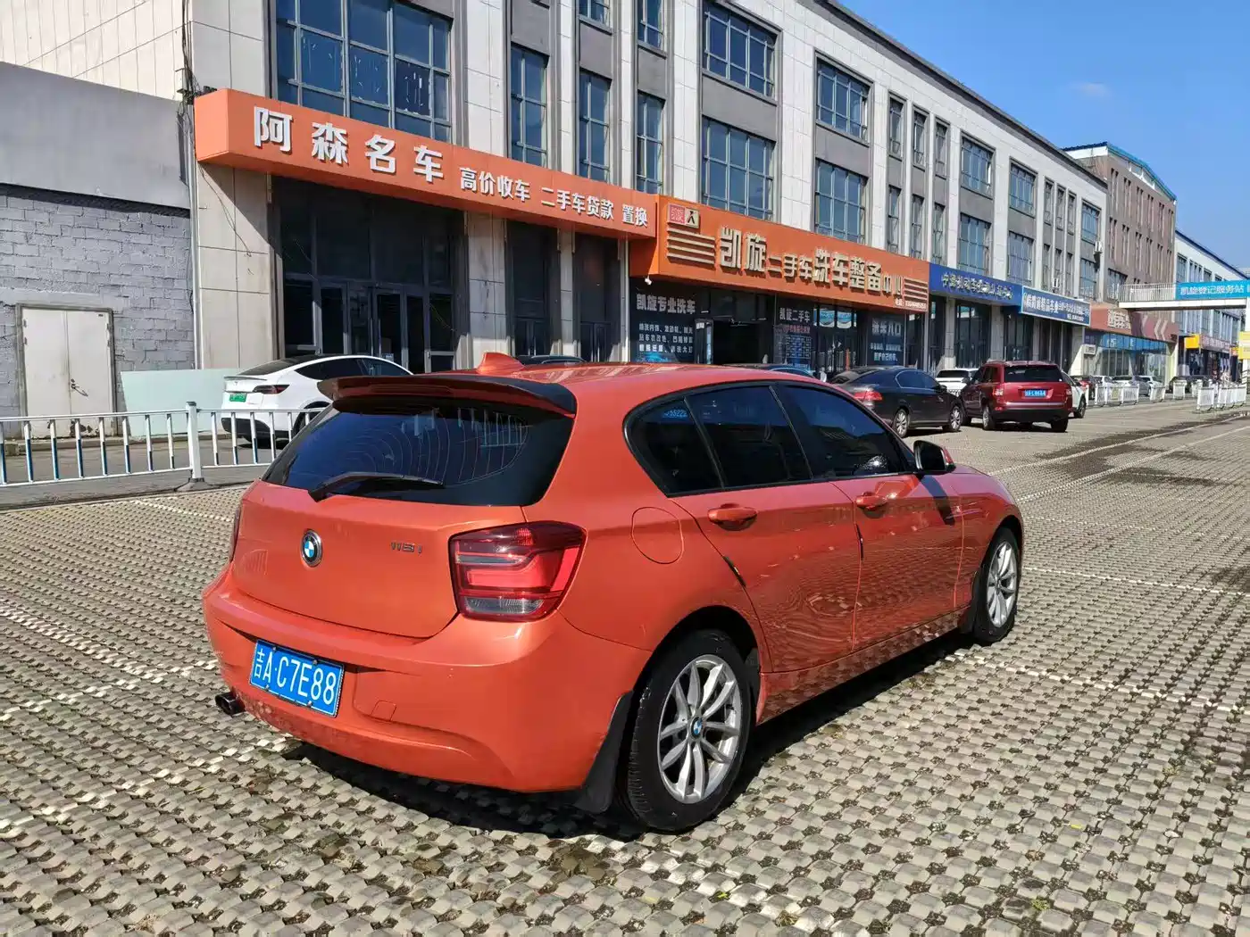 BMW 1 Series (Import) 2013 Facelift 118i Leading Model фото 10