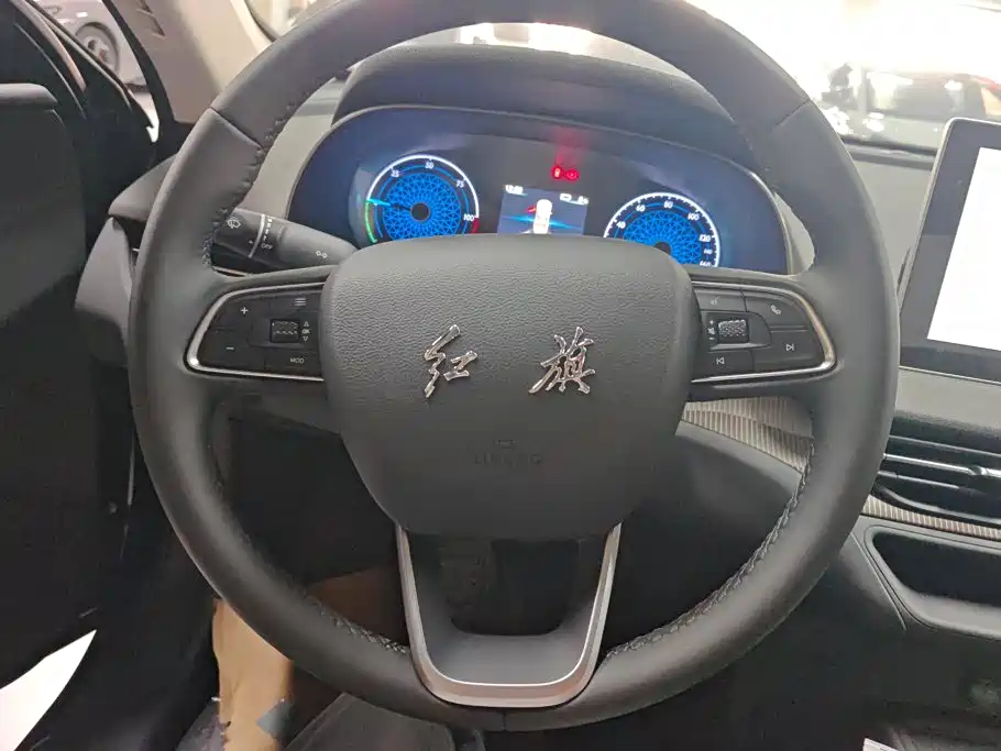 Hongqi E-QM5 2026 2025 610km PLUS