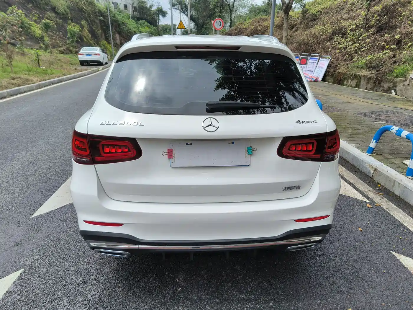 MERCEDES-BENZ GLC