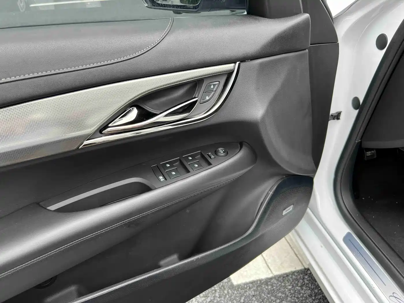 Cadillac ATS-L 2017 28T Technology фото 23