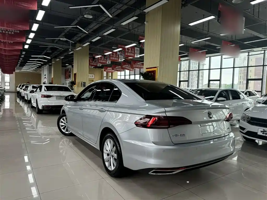 Volkswagen Bora 2019 1.5L Automatic Comfort Type фото 5