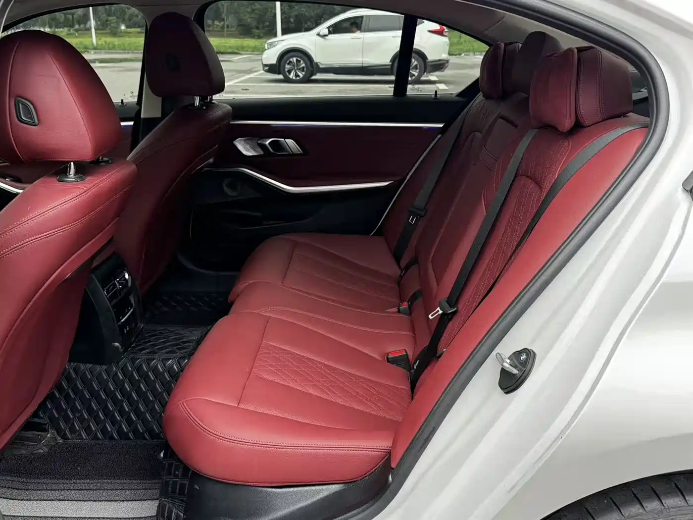 BMW 3 Series 2024 325Li M Sport Package фото 7