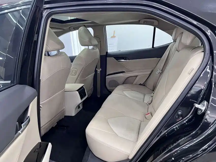 Toyota Camry 2021 2.0G Luxury Edition фото 10