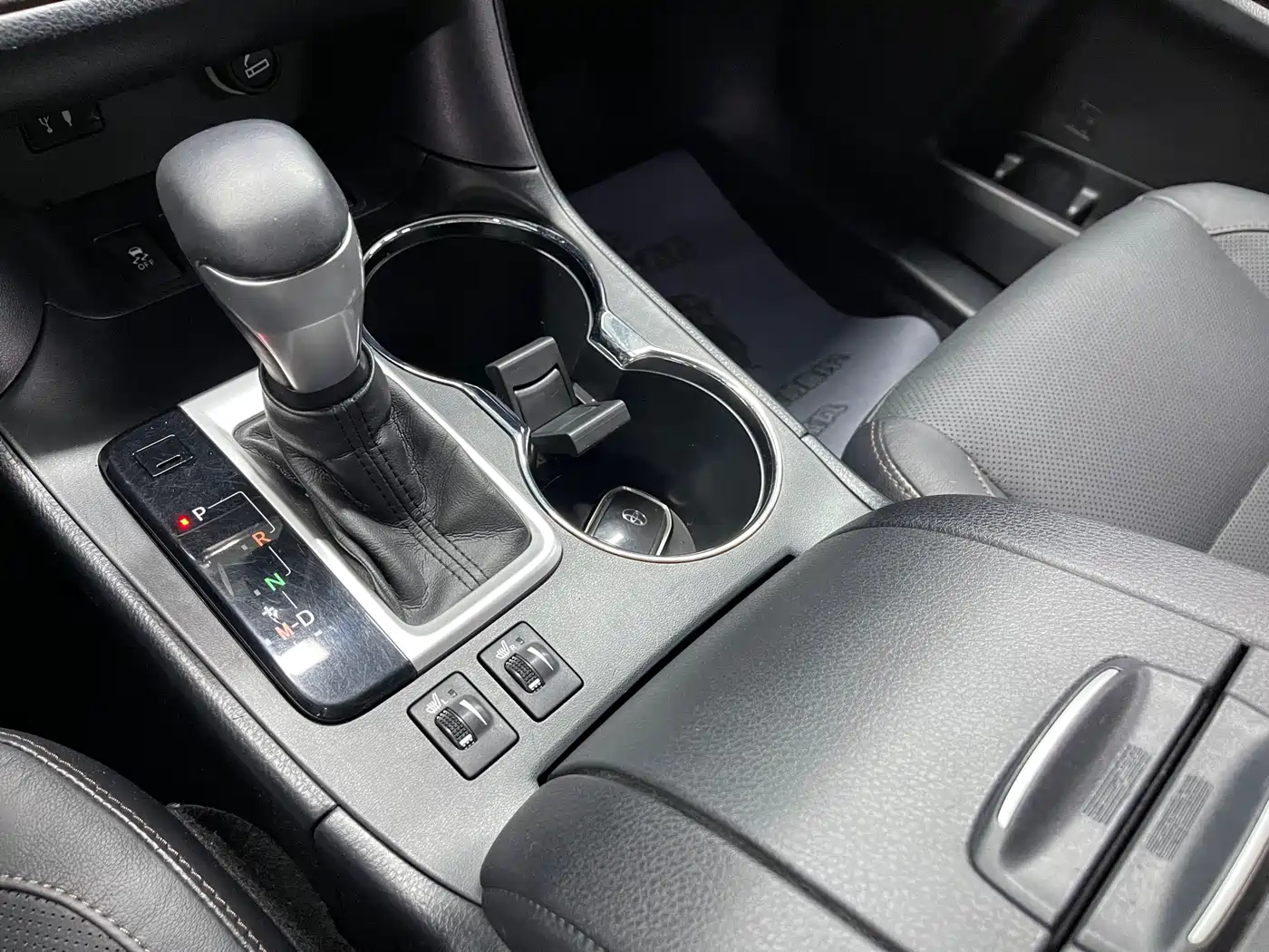 Toyota Highlander 2015 2.0T AWD Luxury Edition 7-seater фото 18