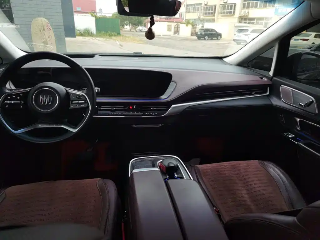 Buick Century 2024 2023 2.0T 7-Seater World Edition