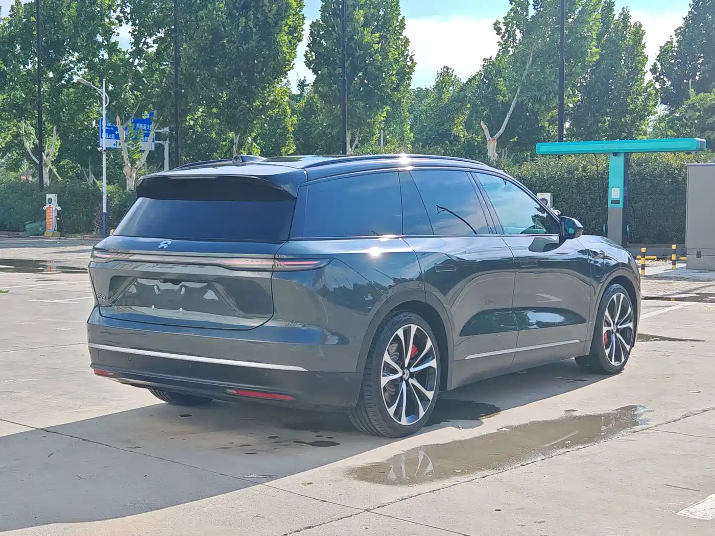 Фото 6 - NIO ES8